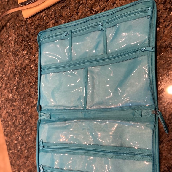 Stella & dot purses - Picture 7 of 14